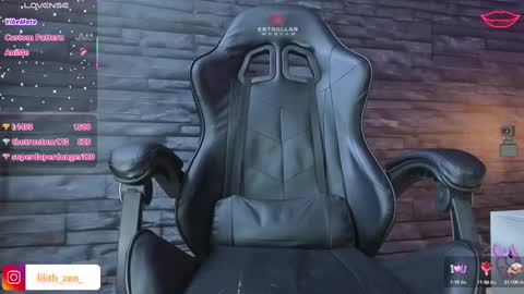 Snapshot of lilith_zen chatting on February 2025 09:25:02 AM LILITH ZEN online show from February 2025 09:25:02 AM