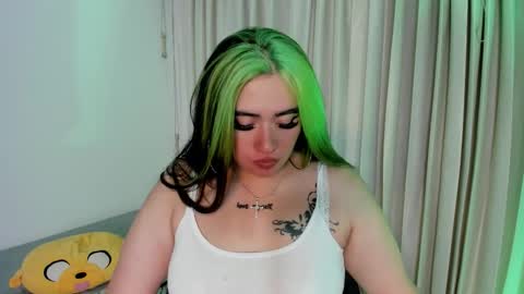 Snapshot of lilith_zenith20 chatting on December 2025 04:17:02 AM Lilith online show from December 2025 04:17:02 AM