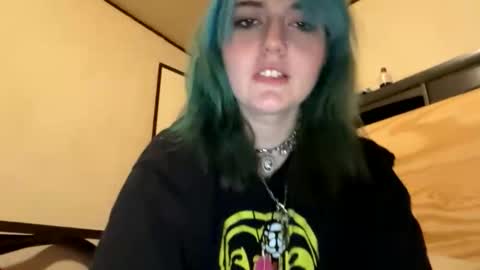 molly online show from June 2026 04:24:01 AM