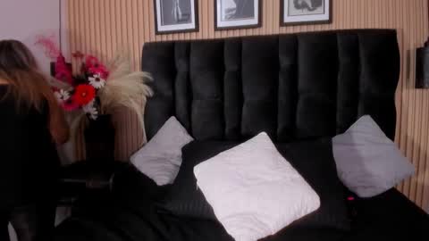 Snapshot of lilithbonnet chatting on December 2025 06:04:01 PM online show from December 2025 06:04:01 PM