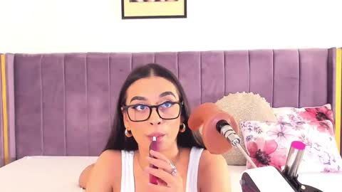 Lily online show from March 2025 05:01:01 PM