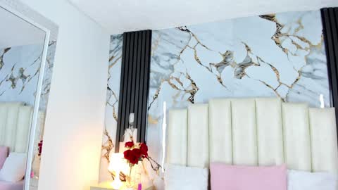 Lilith  online show from January 2025 10:19:01 AM