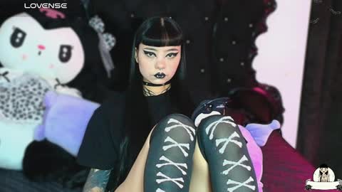   online show from April 2026 10:04:02 PM