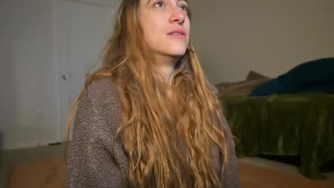 Snapshot of lilithoftrees chatting on January 2025 11:06:01 AM L online show from January 2025 11:06:01 AM