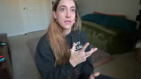 Snapshot of lilithoftrees chatting on February 2025 05:46:02 PM L online show from February 2025 05:46:02 PM