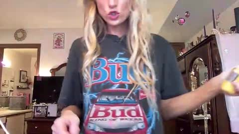 Lilithohfish online show from May 2026 08:05:02 PM
