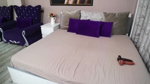 lilithreys online show from May 2026 03:59:02 AM