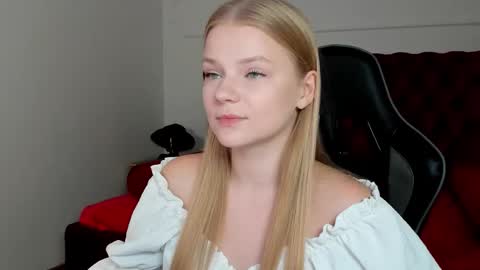 lilitrosen online show from September 2025 05:25:01 PM