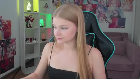 lilitrosen online show from October 2025 06:27:02 PM