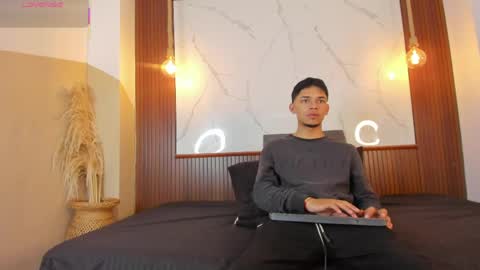 Snapshot of lillian_lee1 chatting on May 2026 05:30:02 PM lillian_lee1 online show from May 2026 05:30:02 PM