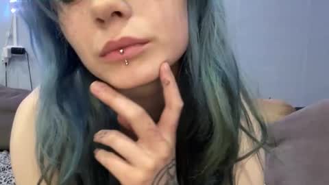 Amelia online show from April 2026 06:03:02 PM