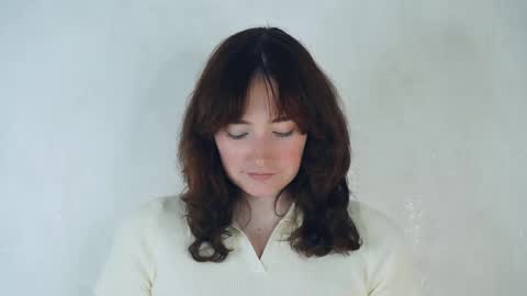 Linda  online show from May 2026 04:15:01 PM