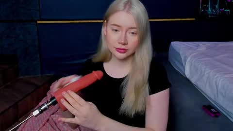 lillie_berry online show from March 2026 04:50:01 AM