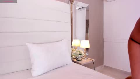 Snapshot of lilly_2809_ chatting on February 2025 04:03:02 AM Lizeth follow me in my igimlilycute 3 online show from February 2025 04:03:02 AM