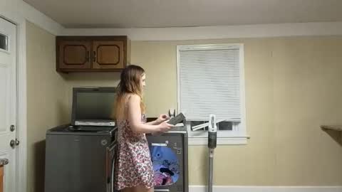 lilly_adams88 online show from April 2026 02:28:02 AM