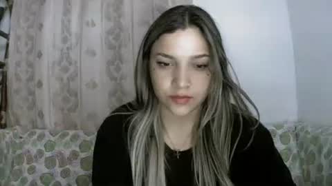 Snapshot of lilly_ocean22 chatting on March 2026 06:17:02 AM Sey - Lilly online show from March 2026 06:17:02 AM