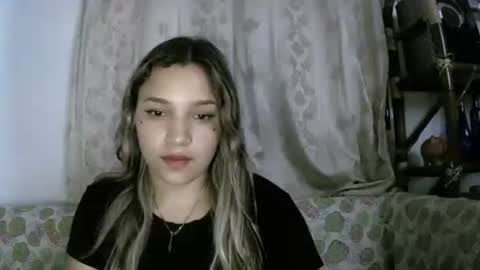 Snapshot of lilly_ocean22 chatting on March 2026 06:25:01 AM Sey - Lilly online show from March 2026 06:25:01 AM