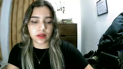 Snapshot of lilly_ocean22 chatting on June 2026 09:14:02 AM Sey - Lilly online show from June 2026 09:14:02 AM