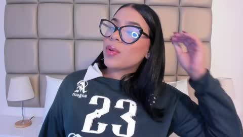 Lilly  online show from May 2026 03:13:01 AM