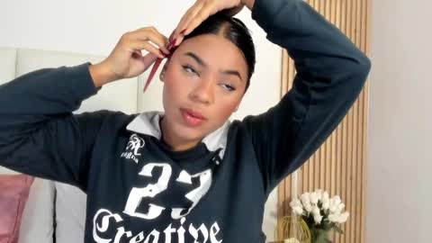 Lilly  online show from May 2026 03:48:01 AM