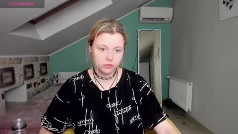 Lilly Depp online show from December 2024 02:31:02 PM