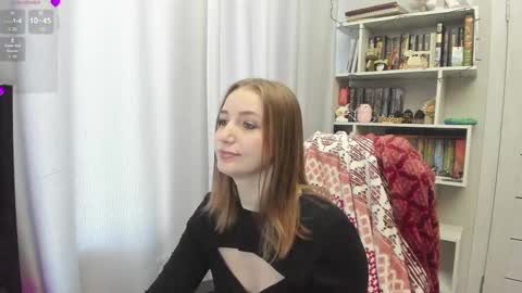 Snapshot of lillyfan_x chatting on March 2025 04:05:02 AM LillyFan X online show from March 2025 04:05:02 AM