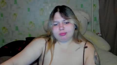 Snapshot of lillyhaigh chatting on May 2026 07:22:01 PM lillyhaigh online show from May 2026 07:22:01 PM