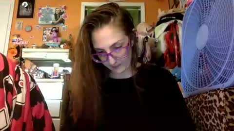 hi guys im back on here 3 online show from September 2025 08:53:01 PM