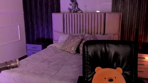 Lilly Ortiz online show from February 2026 07:43:02 PM