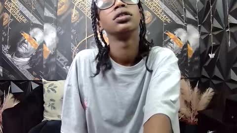 Snapshot of lilmissbaddiexxx chatting on October 2025 05:43:01 PM lilmissbaddiexxx online show from October 2025 05:43:01 PM