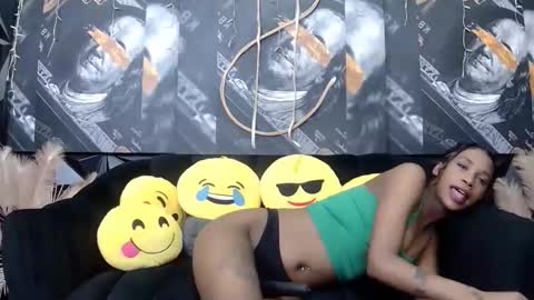 Snapshot of lilmissbaddiexxx chatting on February 2026 06:27:01 PM lilmissbaddiexxx online show from February 2026 06:27:01 PM