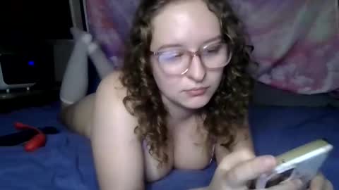 Snapshot of lilpies chatting on December 2024 04:38:01 AM LilPies online show from December 2024 04:38:01 AM