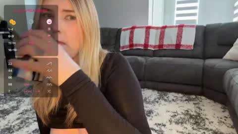 Ava online show from April 2026 02:28:02 PM