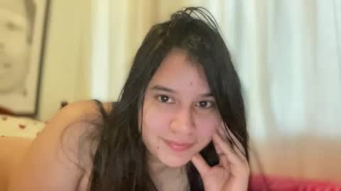 Snapshot of lilprincessxoxo_ chatting on December 2025 05:53:01 PM lilprincessxoxo_ online show from December 2025 05:53:01 PM