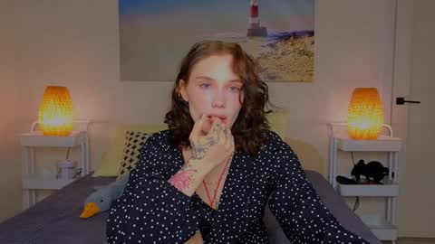 Snapshot of lilpupsonish chatting on January 2025 06:56:02 PM Jesse and Grace online show from January 2025 06:56:02 PM