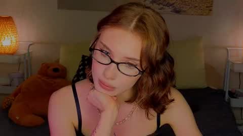 Snapshot of lilpupsonish chatting on February 2025 10:37:01 PM Jesse and Grace online show from February 2025 10:37:01 PM