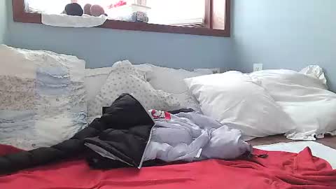 Lilrosiedoll online show from February 2025 05:29:01 PM