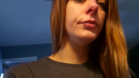 Luna online show from February 2026 05:19:01 PM