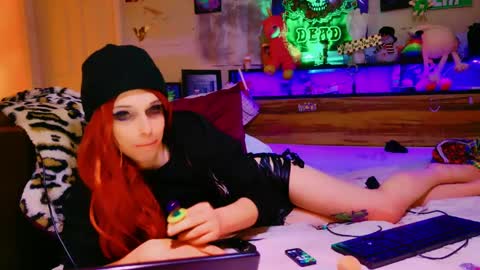 Snapshot of liltrannyslut chatting on December 2024 10:47:01 PM jasmine spunn online show from December 2024 10:47:01 PM