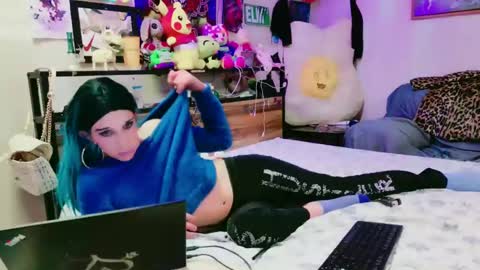 Snapshot of liltrannyslut chatting on February 2025 03:55:02 AM jasmine spunn online show from February 2025 03:55:02 AM