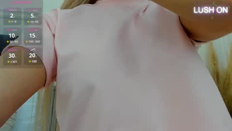 Snapshot of liludavis chatting on March 2025 03:46:02 AM Lilu online show from March 2025 03:46:02 AM