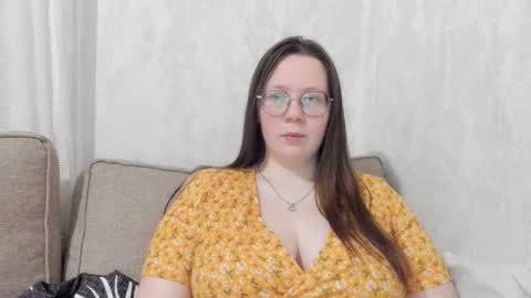 Snapshot of lily_cheys chatting on January 2026 11:07:01 PM Lily Chays online show from January 2026 11:07:01 PM