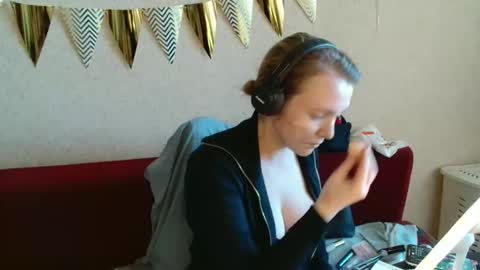 Snapshot of lily_dollyx chatting on February 2026 12:02:02 PM Lily dollyx online show from February 2026 12:02:02 PM