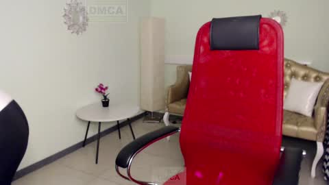 Snapshot of lily_flower7_ chatting on December 2024 11:19:01 AM Lily online show from December 2024 11:19:01 AM