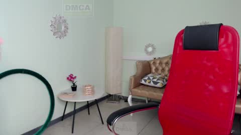 Snapshot of lily_flower7_ chatting on January 2025 10:40:01 AM Lily online show from January 2025 10:40:01 AM