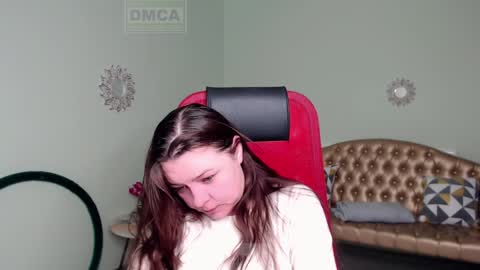 Snapshot of lily_flower7_ chatting on January 2025 04:18:02 AM Lily online show from January 2025 04:18:02 AM