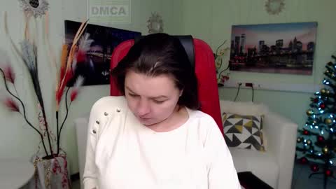 Snapshot of lily_flower7_ chatting on December 2025 06:07:02 AM Lily online show from December 2025 06:07:02 AM