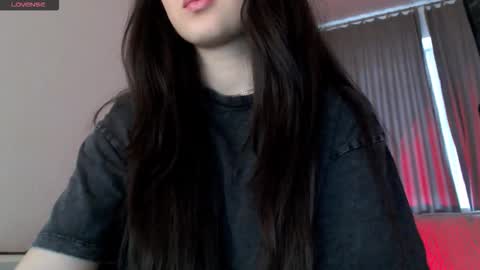 Lily Litle online show from March 2026 11:27:02 AM