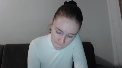 Snapshot of lily_love_x chatting on November 2025 10:09:02 PM lily_love_x online show from November 2025 10:09:02 PM