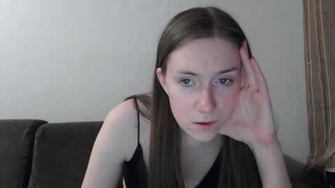 Snapshot of lily_love_x chatting on February 2026 10:52:02 PM lily_love_x online show from February 2026 10:52:02 PM